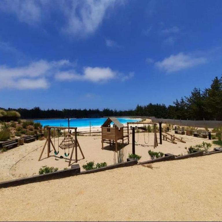 Lujoso Depto Lagunamar Litoral Central - Two-Bedroom Apartment - 17