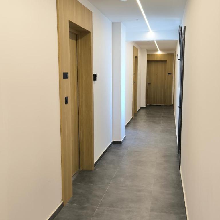 Apartments LORA Novi Bar - One-Bedroom Apartment with Balcony - 17