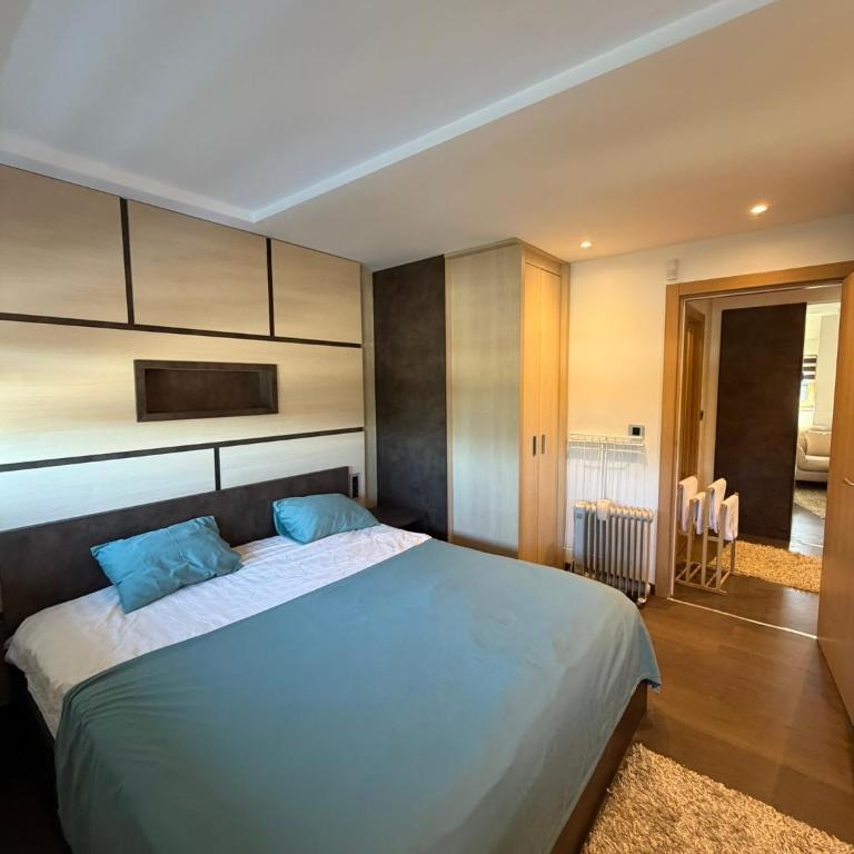 Apartments Konaci Centar - Two-Bedroom Deluxe Apartment with Garden View - 7