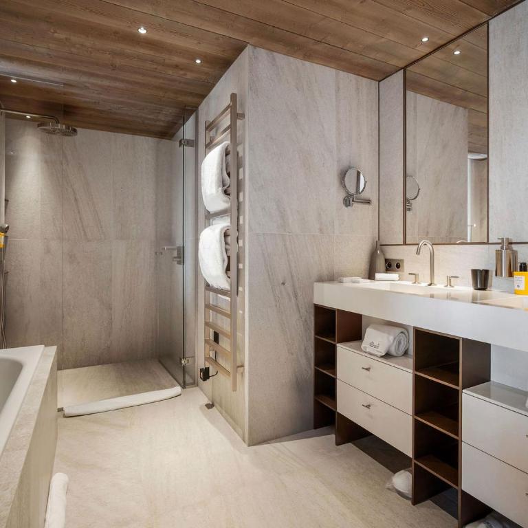 Appartement luxe Courchevel avec accès ski et spa - FR-1-830-10 - Apartamento - 10
