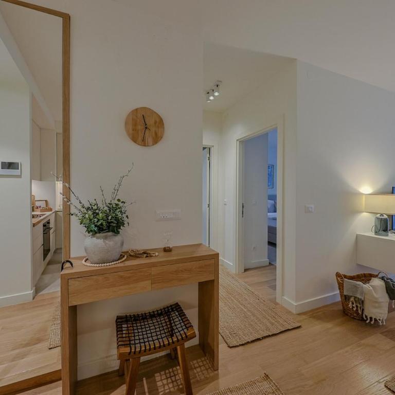 S310 with free parking - One-Bedroom Apartment - 6