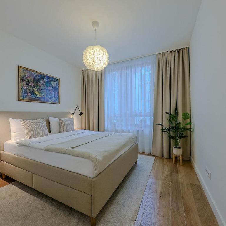 S310 with free parking - One-Bedroom Apartment - 8