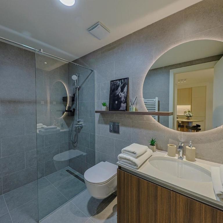 S310 with free parking - One-Bedroom Apartment - 9