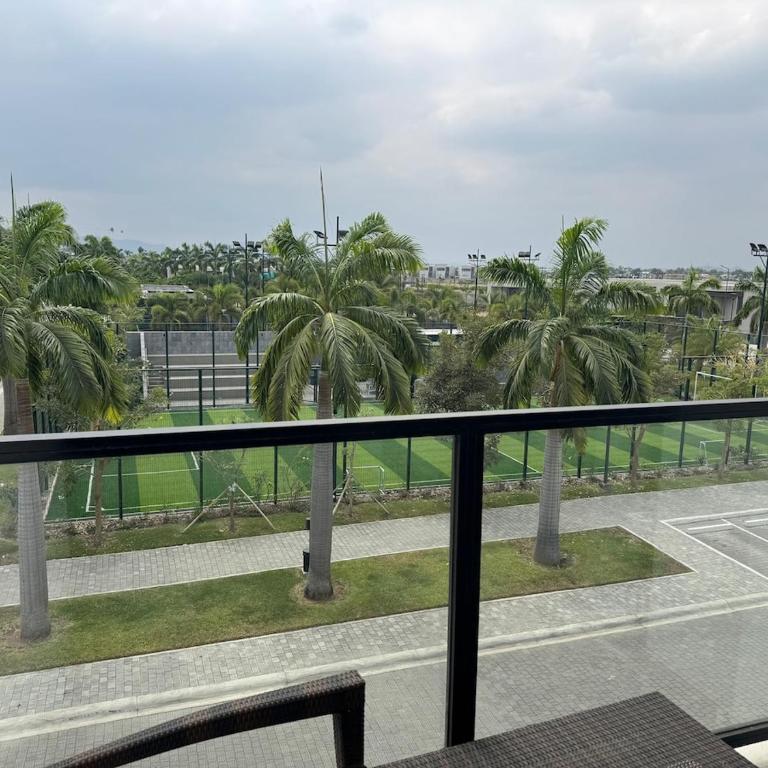 Modern Isla Mocoli Retreat - Cinema by, Pool & Gym - Three-Bedroom Premium Apartment with Balcony - 32