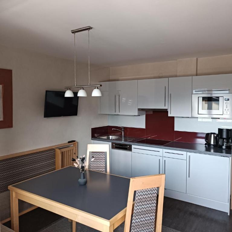 Appartements Fossa - Two-Bedroom Apartment with Balcony TOP 4 - 12