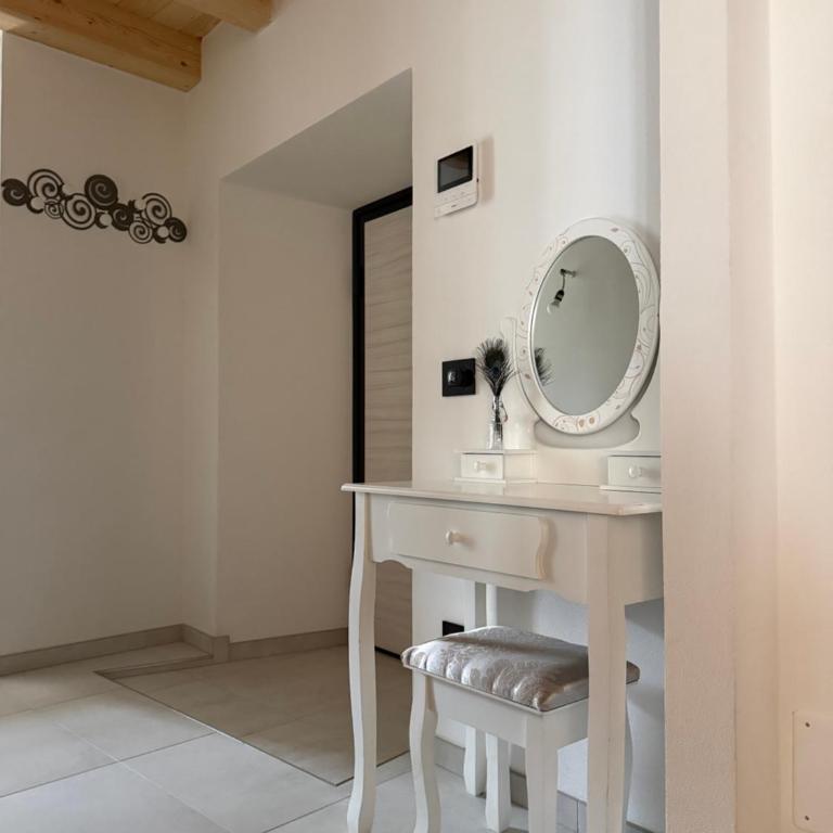 Dimora Castelnovo - Appartamento con 2 Camere da Letto - 13