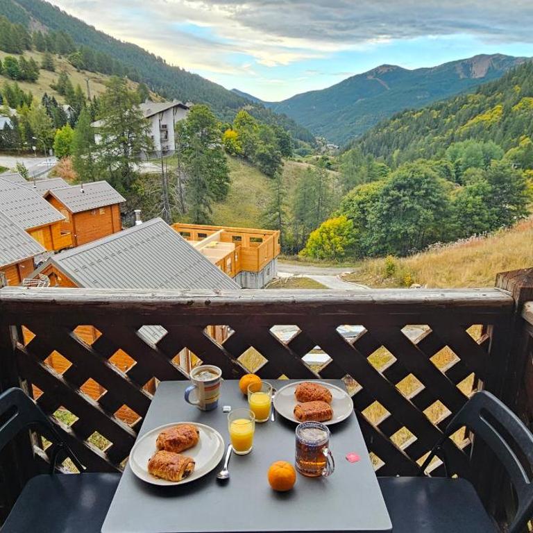 Studio cosy avec vue imprenable, près de piste - Monolocale con Vista Montagna - 5