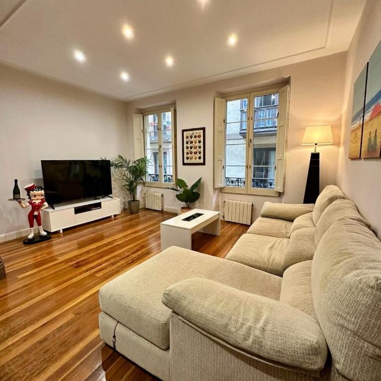 OldTown CityCenter AirCon-SELF CHECK IN - Three-Bedroom Premium Apartment - 16