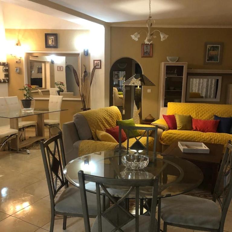 Beautiful villa with 280-degree sea views - Villa - 16