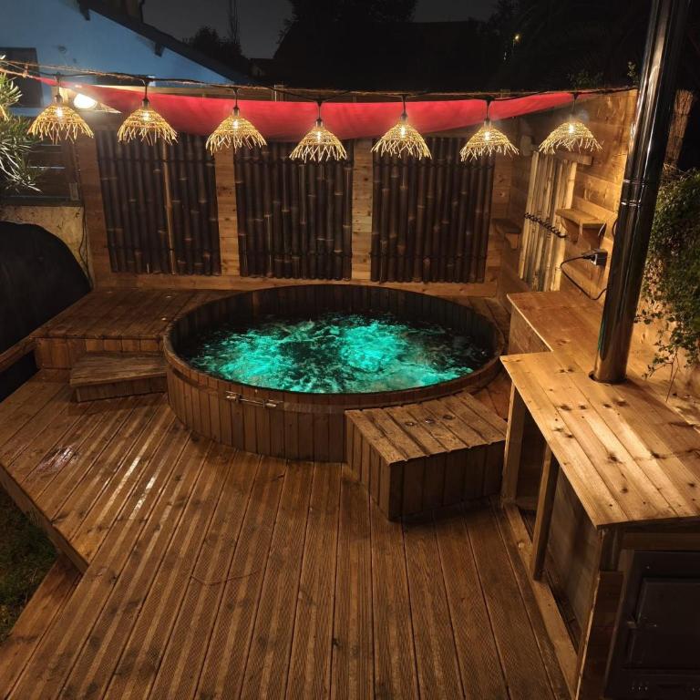 Villa avec Jardin, Terrasse couverte, et Bain nordique - 8 personnes - Villa 3 Chambres - 2