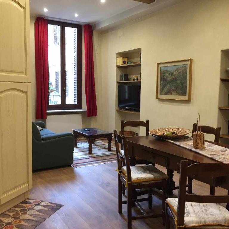 Appartamento centro Storico Cuneo - One-Bedroom Apartment with View - 9