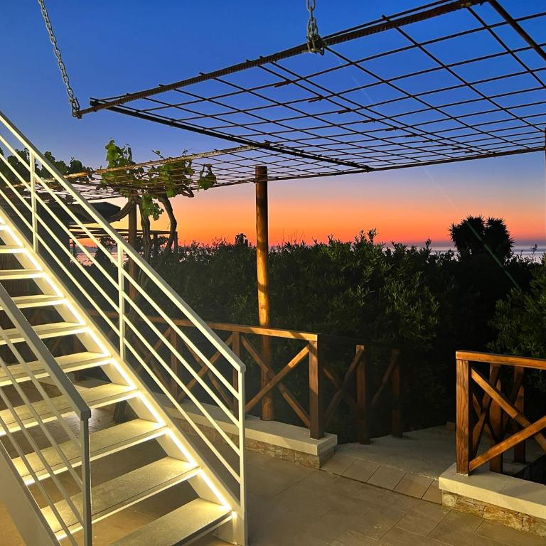 Al Grande Pino - Private pool, Jacuzzi and amazing Sunset - Holiday Home - Ground Floor - 11