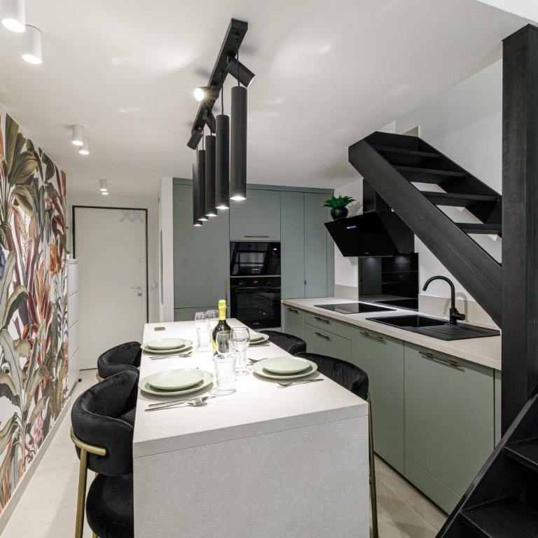 Grimaldi place-Plage-Centre-Clim - Appartement 2 Chambres - 1