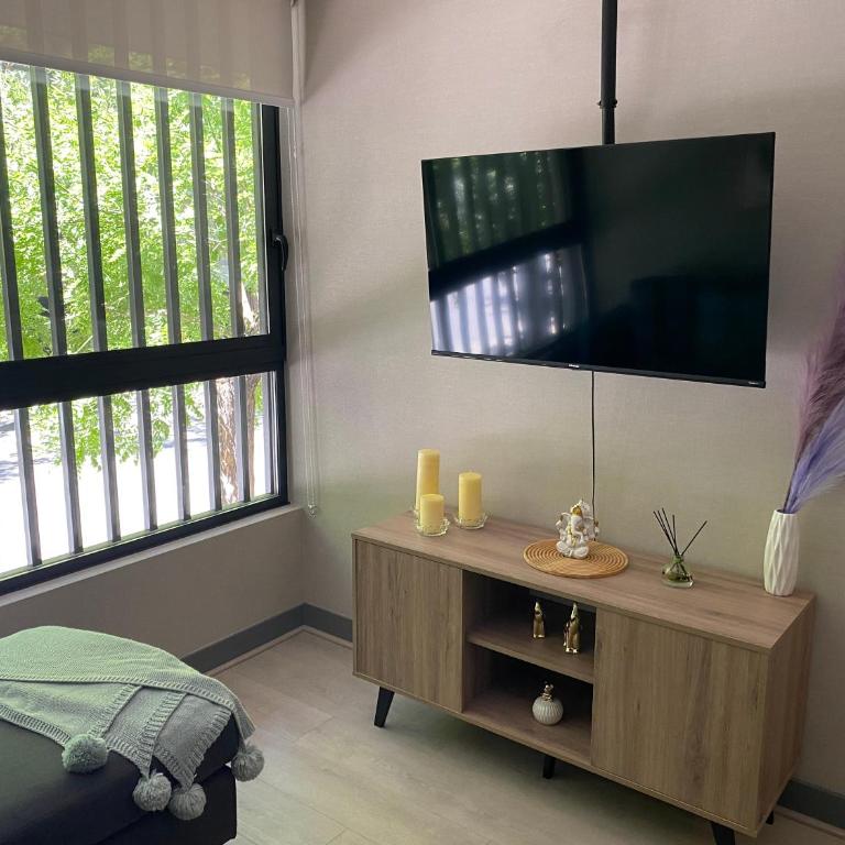 Hub cercano a Movistar Arena y Metro Toesca Santiago - One-Bedroom Apartment - 9