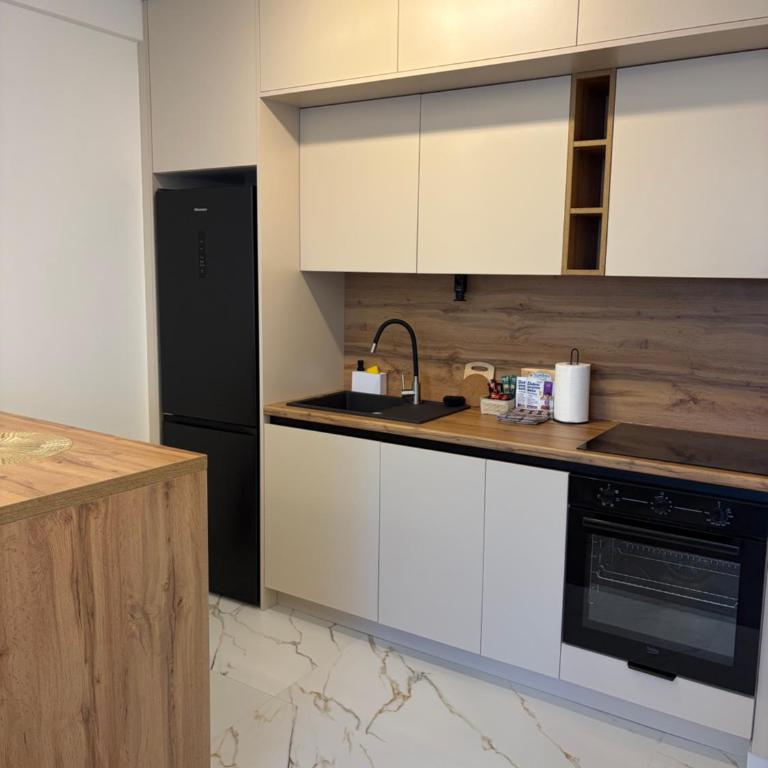 Aurelia Apartmani - Banja Luka-Borik - One-Bedroom Apartment with City View - 9