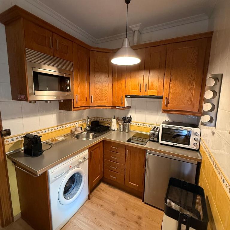 ACOGEDOR APARTAMENTO con TERRAZA, CASCO HISTORICO - Apartamento de 2 dormitorios - 9