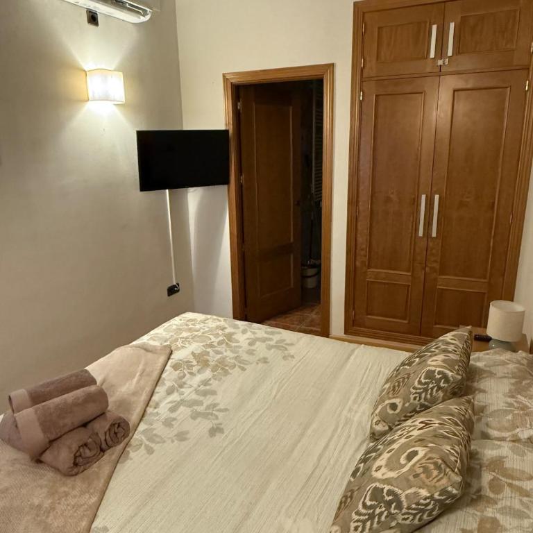 ACOGEDOR APARTAMENTO con TERRAZA, CASCO HISTORICO - Apartamento de 2 dormitorios - 12