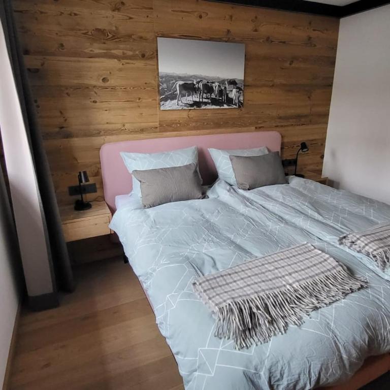 Alpinchalet Bergahorn - luxeriöse Wohnung mit Sauna und grosser Terrasse - Apartment mit 3 Schlafzimmern - 5