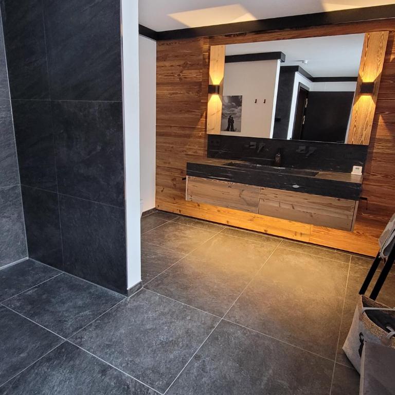 Alpinchalet Bergahorn - luxeriöse Wohnung mit Sauna und grosser Terrasse - Apartment mit 3 Schlafzimmern - 43