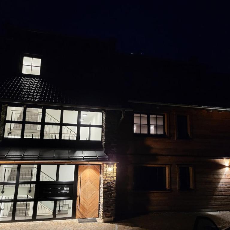 Alpinchalet Bergahorn - luxeriöse Wohnung mit Sauna und grosser Terrasse - Apartment mit 3 Schlafzimmern - 53