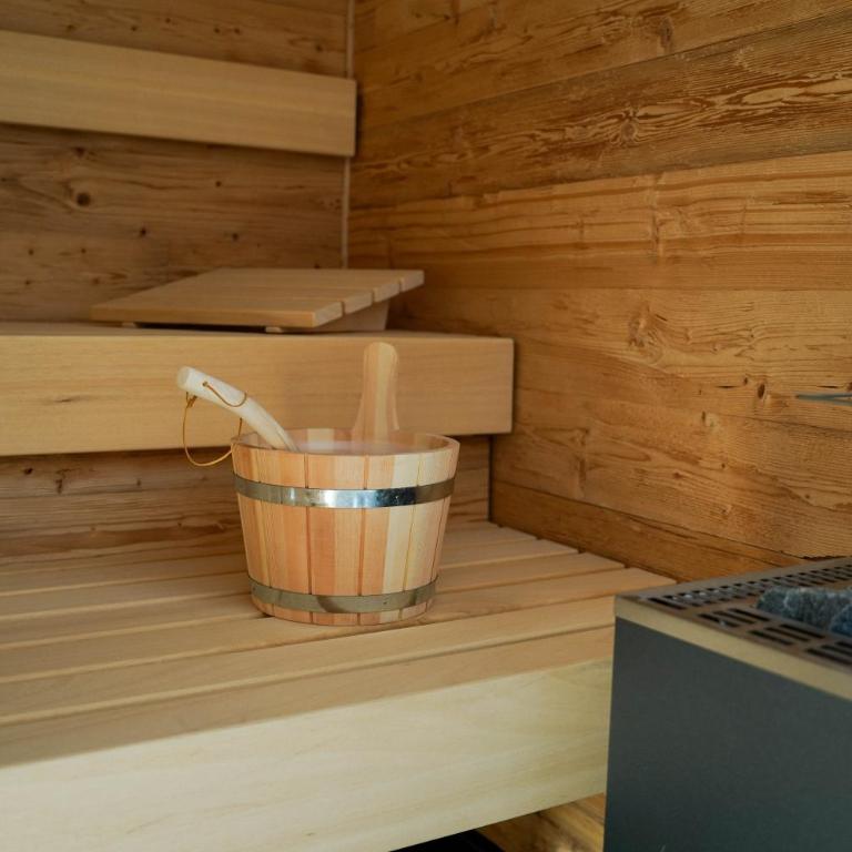 Alpinchalet Bergahorn - luxeriöse Wohnung mit Sauna und grosser Terrasse - Apartment mit 3 Schlafzimmern - 54