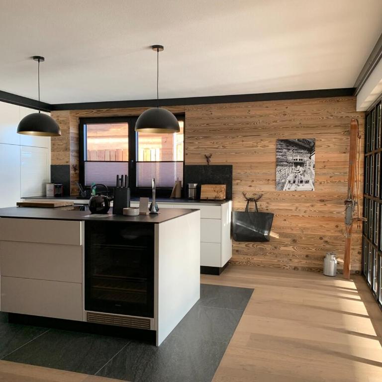 Alpinchalet Bergahorn - luxeriöse Wohnung mit Sauna und grosser Terrasse - Apartment mit 3 Schlafzimmern - 90