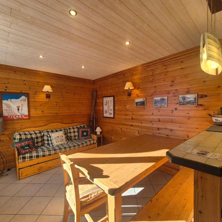 Appartement rénové avec balcon, proche pistes et commerces, animaux acceptés - FR-1-502-510 - Appartamento - 9