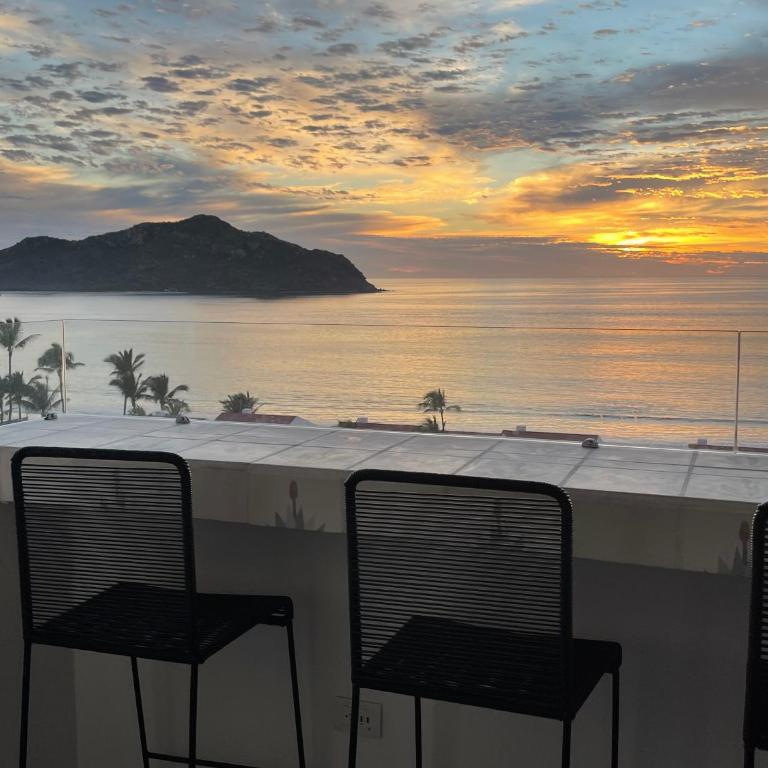 Entire penthouse with sea view in Zona Dorada - 3 bedrooms - Three-Bedroom Apartment - 14