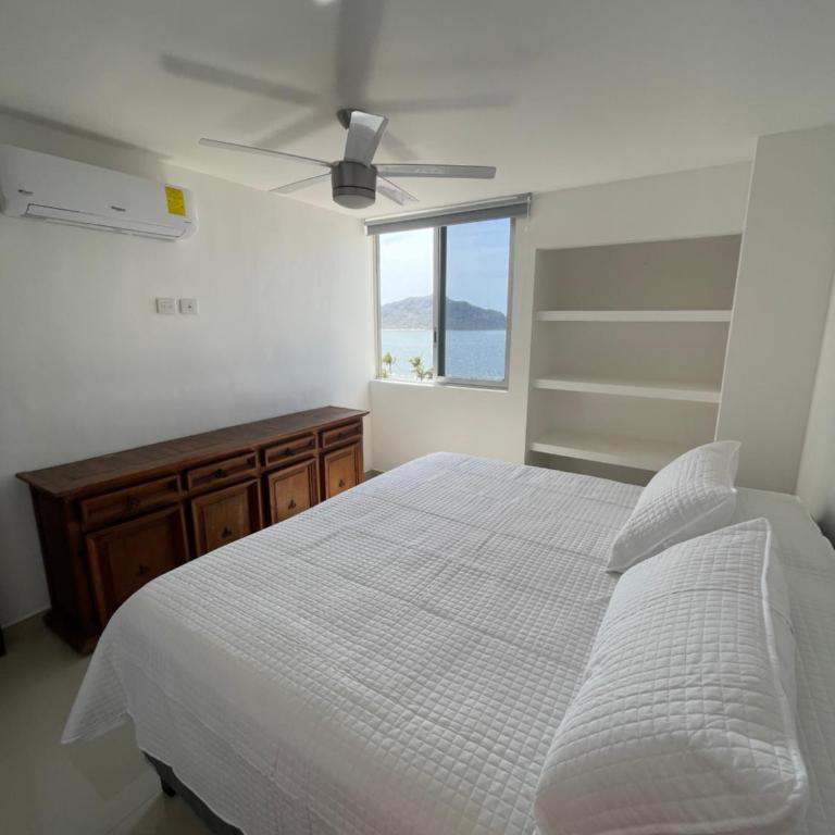 Entire penthouse with sea view in Zona Dorada - 3 bedrooms - Three-Bedroom Apartment - 15