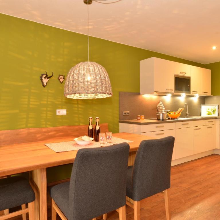 Alpenhaus Steiner - Top-Ferienwohnungen - Sommer-Bergbahn inklusive - Apartment mit 2 Schlafzimmern und Terrasse - 8