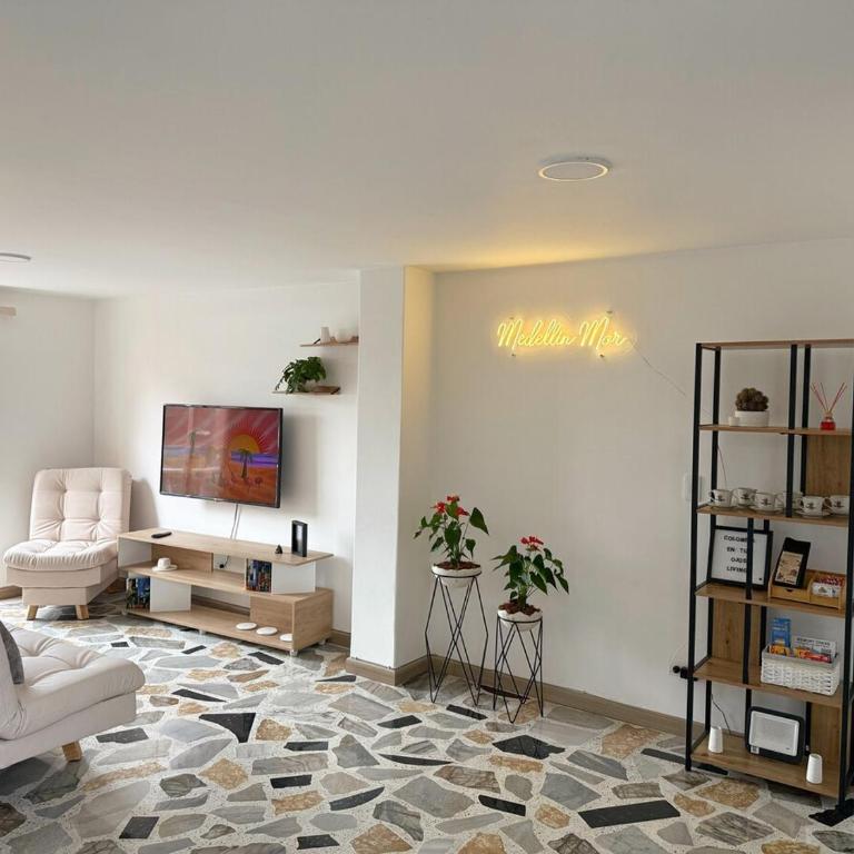 Apartamento para 5 personas en Laureles, Estadio - Three-Bedroom Apartment - 1