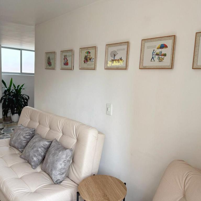 Apartamento para 5 personas en Laureles, Estadio - Three-Bedroom Apartment - 16