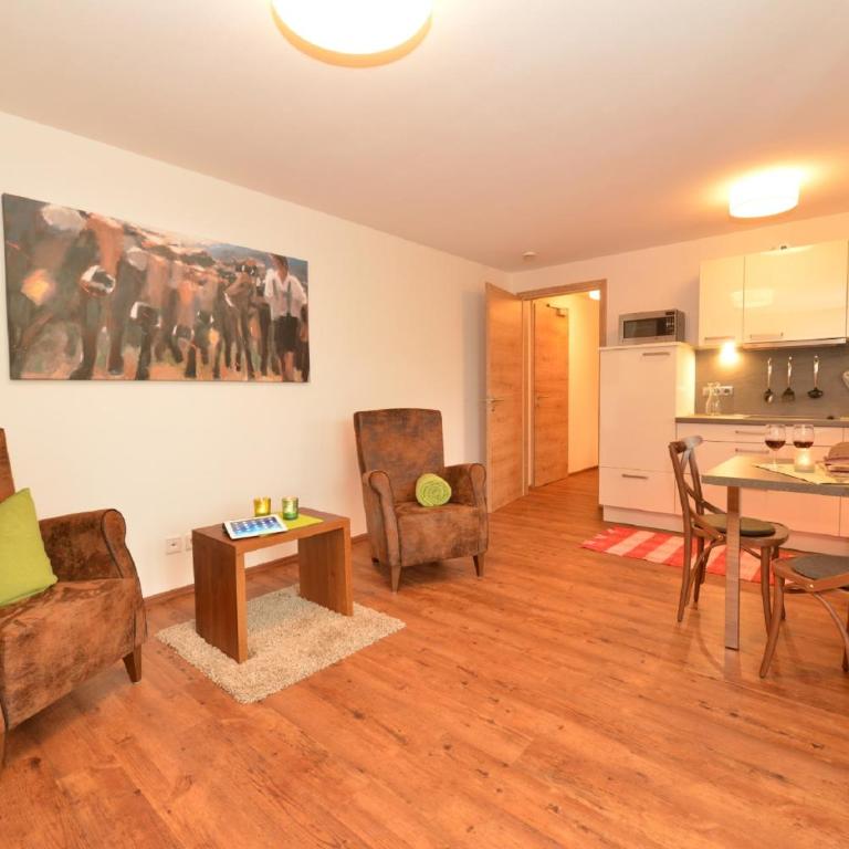 Alpenhaus Steiner - Top-Ferienwohnungen - Sommer-Bergbahn inklusive - Apartment mit Terrasse - 10