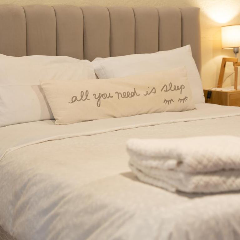 "Casa Amalia Apartamentos" Plaza Italia y Av Arístides a 50mts, lugar con jardín - Estudio - 17