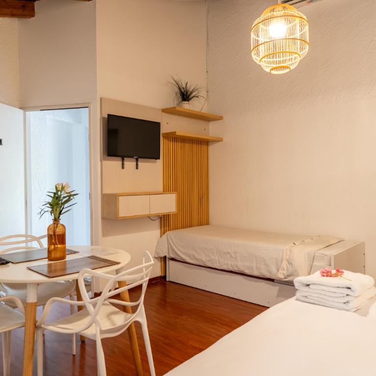 "Casa Amalia Apartamentos" Plaza Italia y Av Arístides a 50mts, lugar con jardín - Apartamento - Planta baja - 8