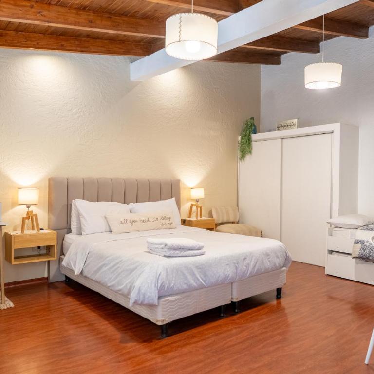 "Casa Amalia Apartamentos" Plaza Italia y Av Arístides a 50mts, lugar con jardín - Estudio - 9