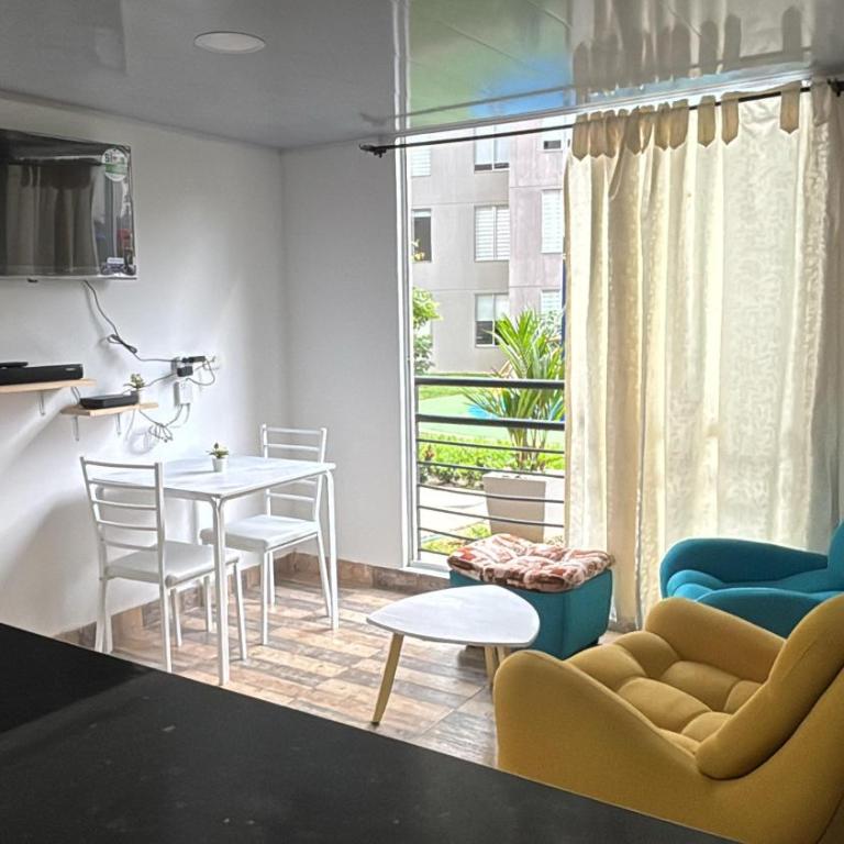Apartamento 1 piso en conjunto Amarilo - Two-Bedroom Apartment - 1