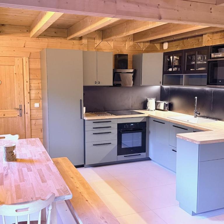 Eden Criou - Chalet 7 à 9 personnes - piscine - sauna - Chalet 3 Chambres - 5