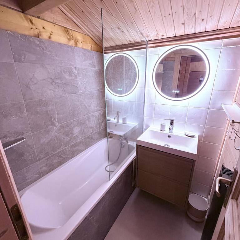 Eden Criou - Chalet 7 à 9 personnes - piscine - sauna - Chalet 3 Chambres - 9