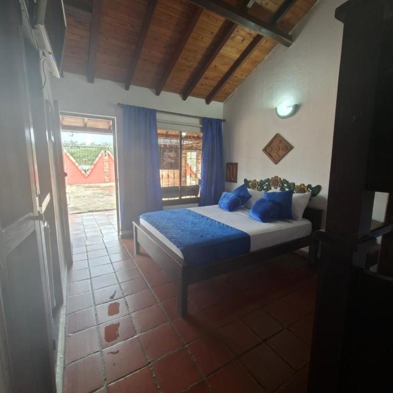 Hotel Cristo Rey Campestre - Quadruple Room with Garden View - 5