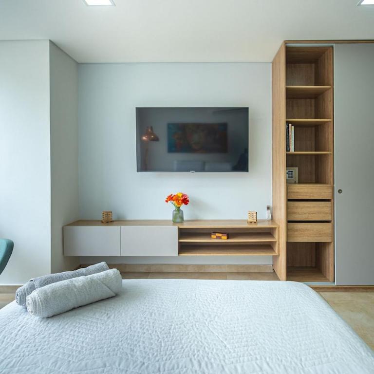 Loft 202 North Cali - Montsari - One-Bedroom Apartment - 11