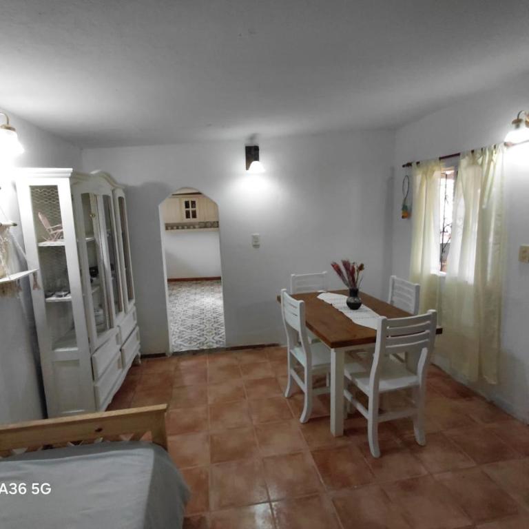 La casita de Emma! - One-Bedroom House - 9
