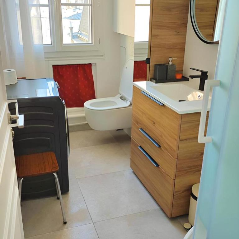 2 rooms, 6th arrondissement, bright, view of Invalides - Appartement 1 Chambre - 12