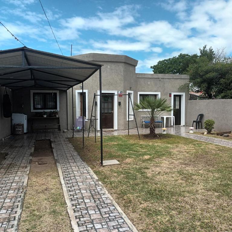 DEPTO en COSQUIN EXCELENTE UBICACION - Apartamento de 2 dormitorios - 3