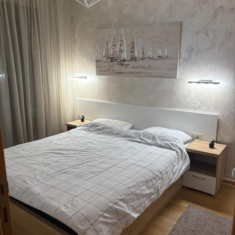 NEO Apartman - One-Bedroom Apartment - 6