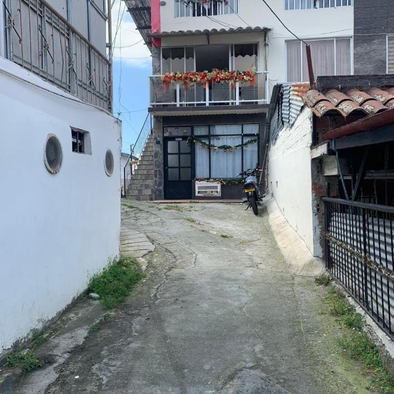 Casa con vista a la montaña en Manizales - Apartamento - 34