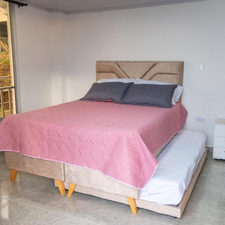 Casa con vista a la montaña en Manizales - Apartamento - 9