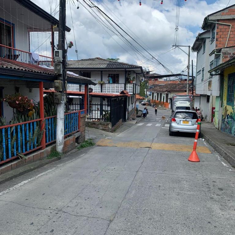 Casa con vista a la montaña en Manizales - Apartamento - 32