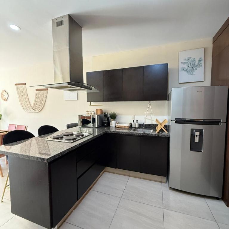 Modern apartment overlooking the ocean in front of the esplanade - One-Bedroom Apartment - 13