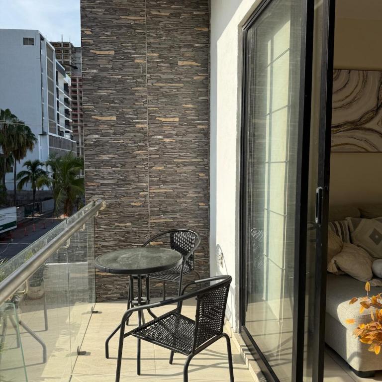 Modern apartment overlooking the ocean in front of the esplanade - One-Bedroom Apartment - 20
